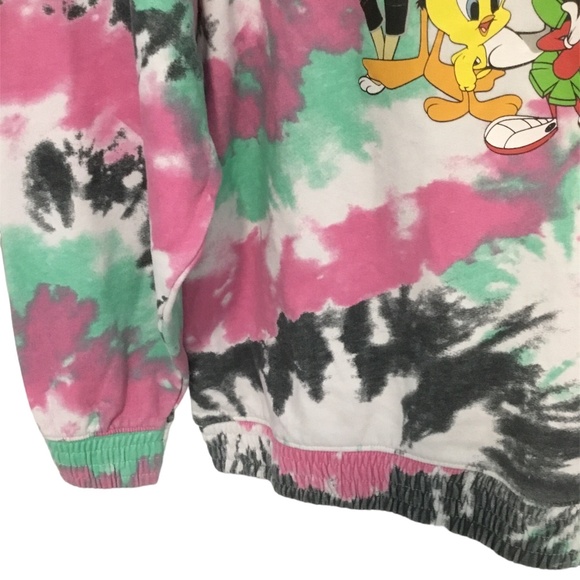 Looney Tunes Aeropostale Sweatshirt women’s size medium, with hood - Picture 4 of 5
